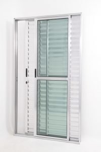 Porta Balcão 3 folhas de Alumínio Brilhante