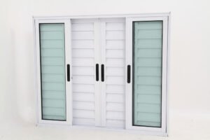 Janela Veneziana de Alumínio Branco de 6 folhas - Premium