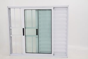 Janela Veneziana de Alumínio Branco de 3 folhas com Grade - Premium